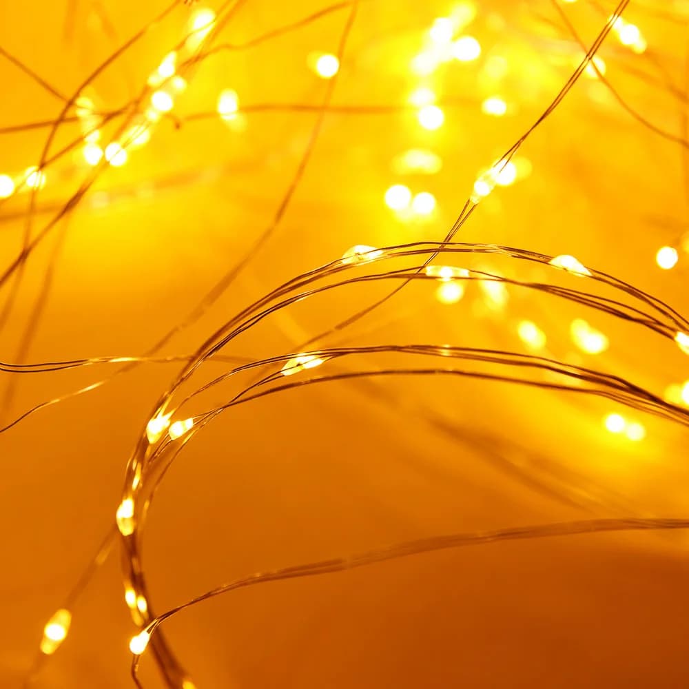 СНОУ БУМ Гирлянда эл. занавес нить росы 3х3м, 300 LED, 10 нитей, шампань, 8 реж, пров.серебр., 220В